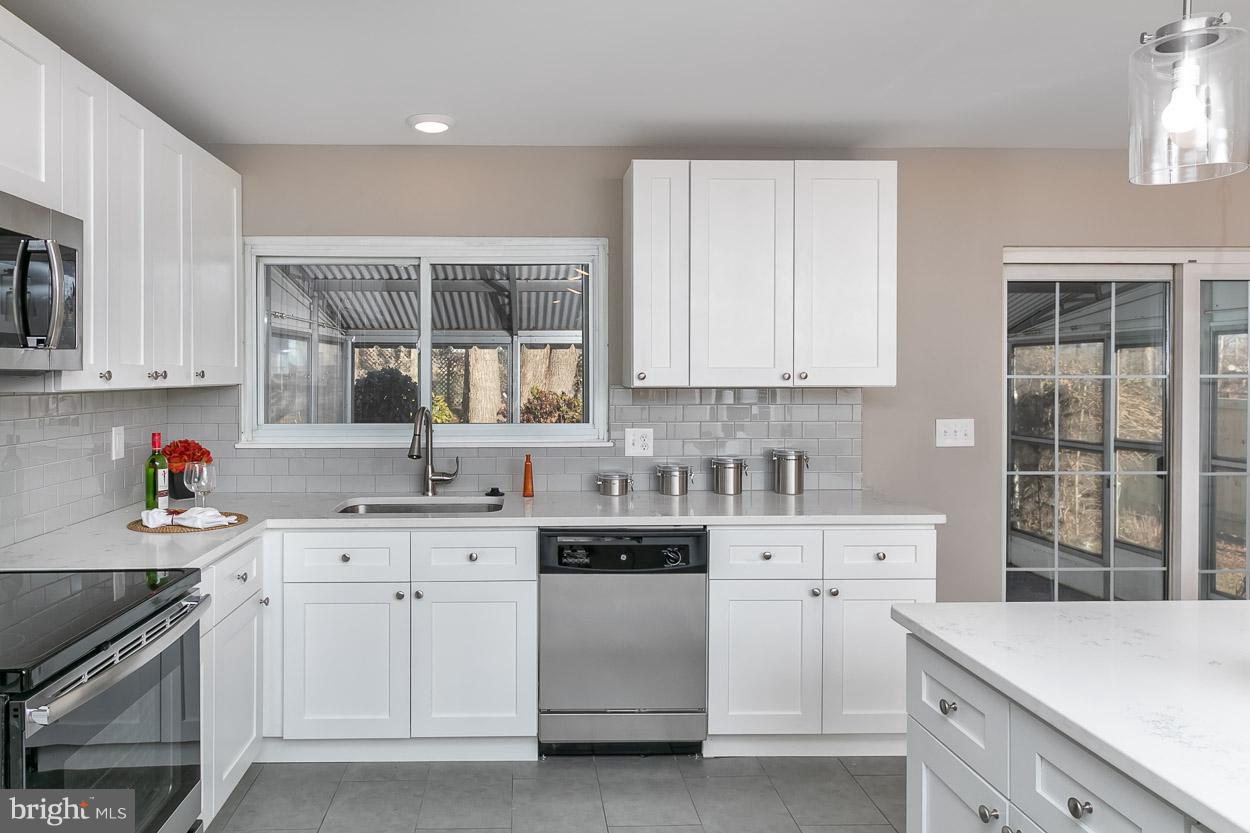 627 Hornbeam Road Edgewood, MD 21040 - Photo 22 of 46 Recessed Lighting & trendy Pendulum Lighting.