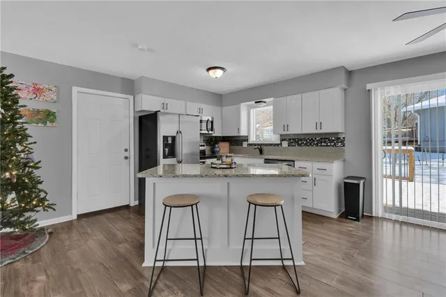 $325,000 | 3609 Southwest Harbor Circle, Lee's Summit, MO 64082