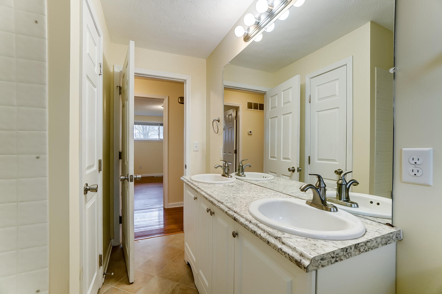 1011 Torrence Drive Springfield, OH 45503 - Photo 21 of 45 Gallery Image 21