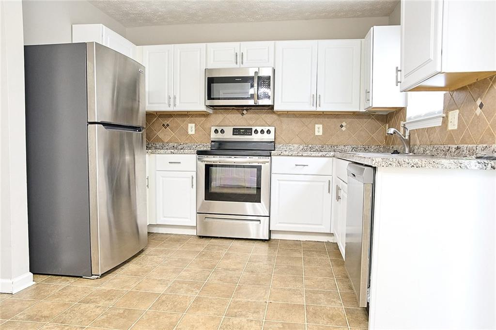 130 Springbottom Drive Southeast Lawrenceville, GA 30046 - Photo 8 of 23