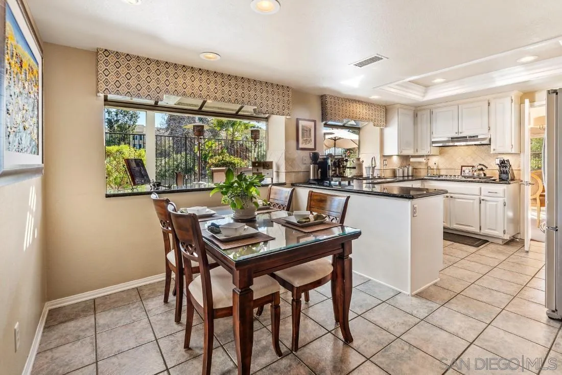 13755 Royal Melbourne Square San Diego, CA 92128 - Photo 15 of 75