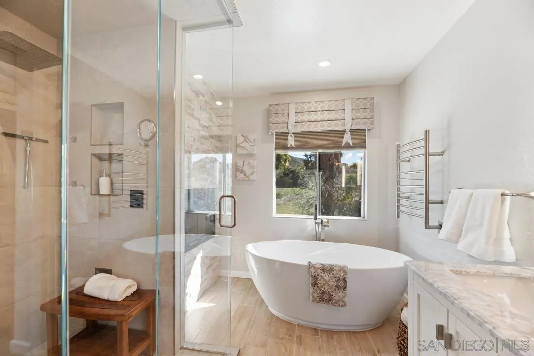 13755 Royal Melbourne Square San Diego, CA 92128 - Photo 39 of 75