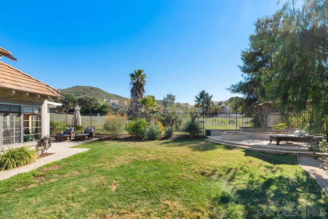 13755 Royal Melbourne Square San Diego, CA 92128 - Photo 45 of 75