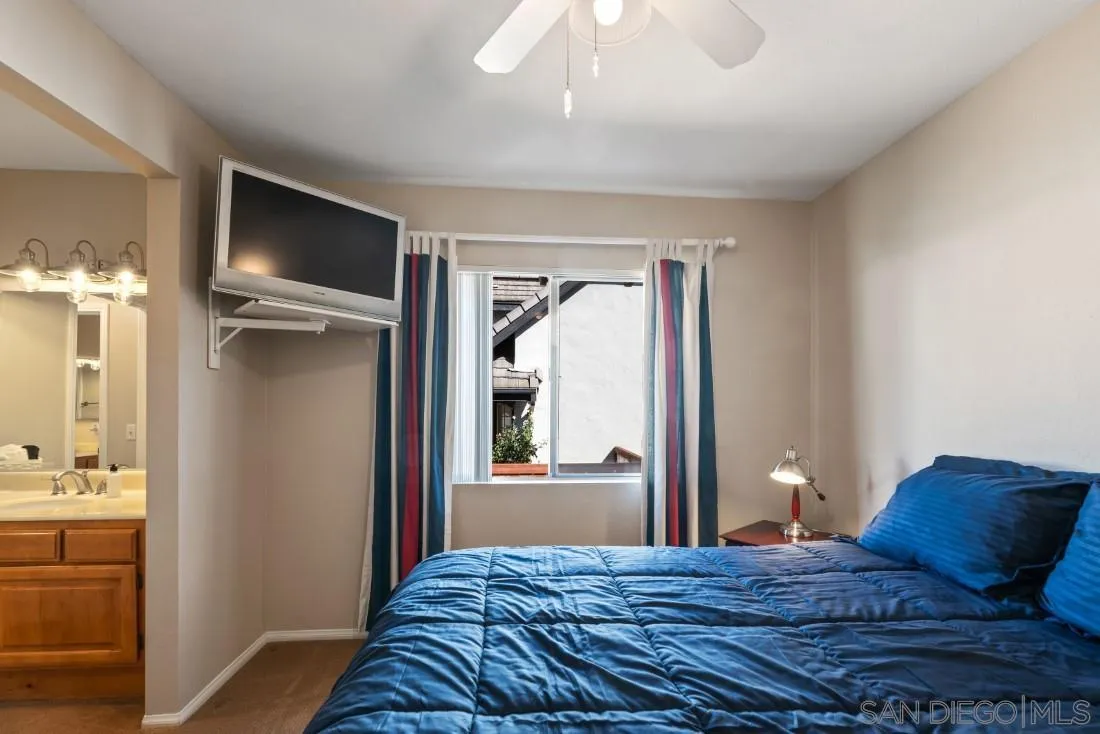 13755 Royal Melbourne Square San Diego, CA 92128 - Photo 54 of 75