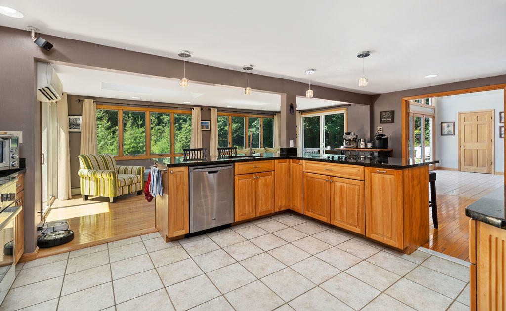 49 Brook Road Falmouth, ME 04105 - Photo 10 of 60 013_49brookrd-5