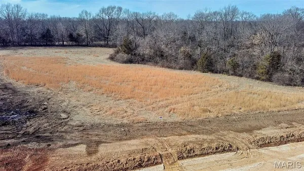 $135,000 | 27 Oakview Court, Troy, MO 63379