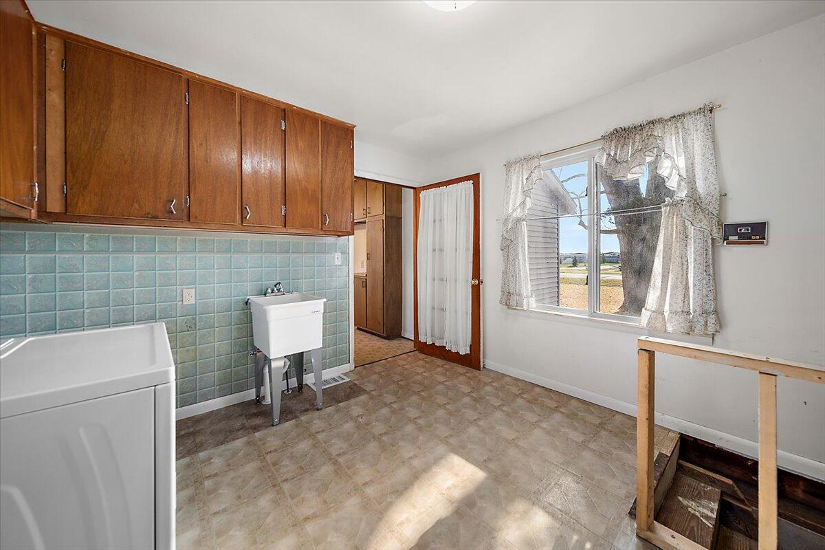 10733 Martz Road Ypsilanti, MI 48197 - Photo 18 of 31 24-10733 Martz Rd-24