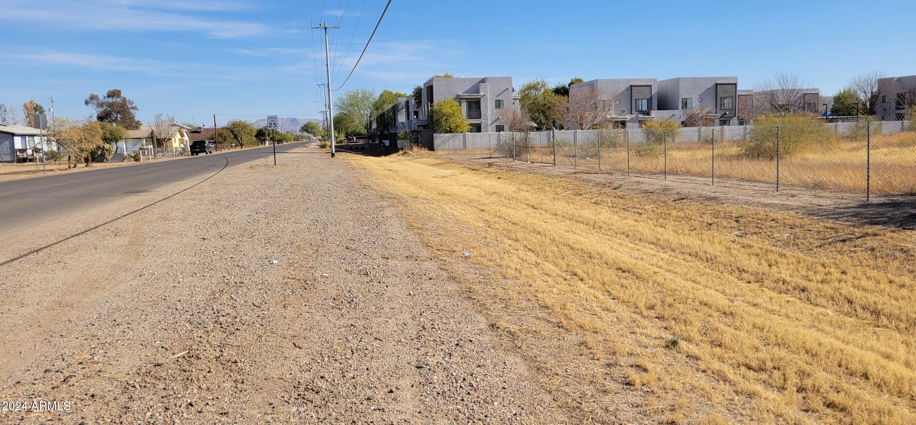 529 West Alsdorf Road Eloy, AZ 85131 - Photo 15 of 17 Looking East