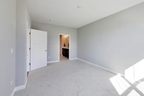 $426,295 | 270 Masters Drive, Addison, IL 60101