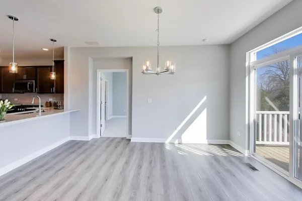 $426,295 | 270 Masters Drive, Addison, IL 60101