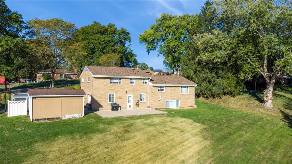 228 Ridgeview Drive Venetia, PA 15367 - Photo 32 of 37 front view of a house with a yard