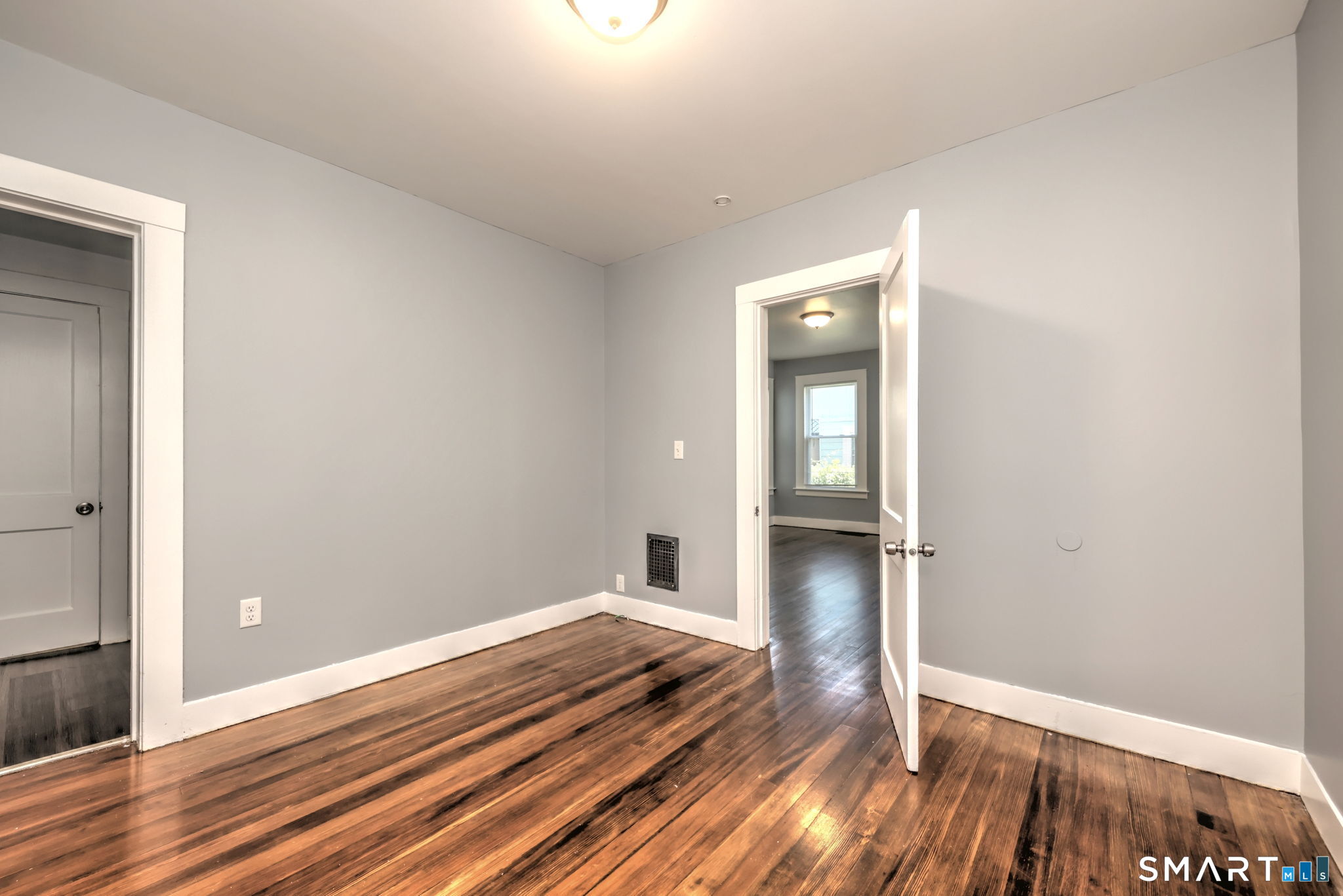31 Winthrop Street Meriden, CT 06451 - Photo 16 of 18