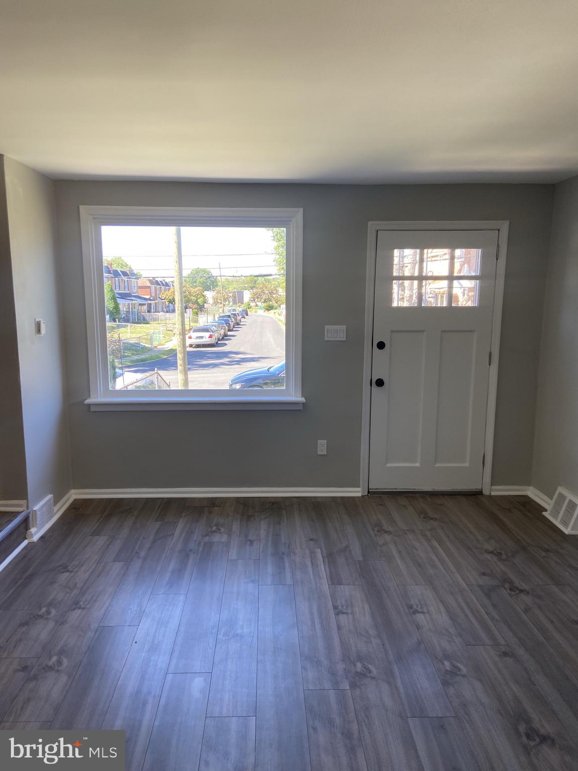 2098 Heather Road Folcroft, PA 19032 - Photo 4 of 27