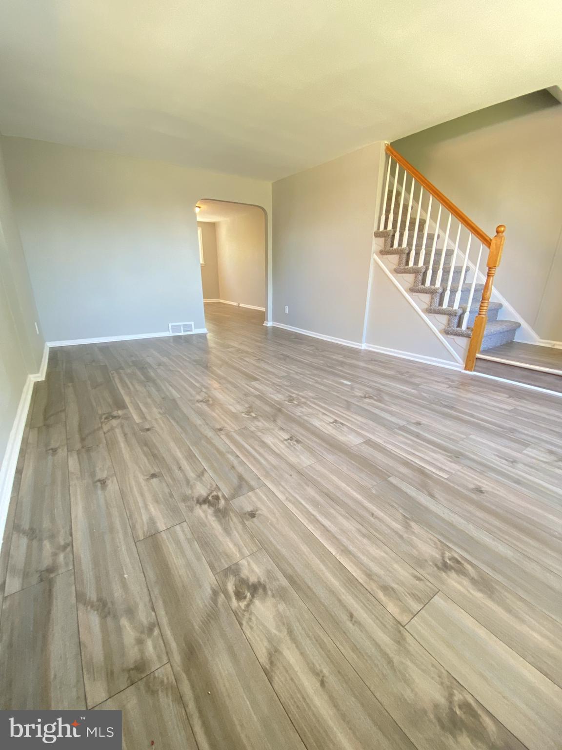 2098 Heather Road Folcroft, PA 19032 - Photo 5 of 27