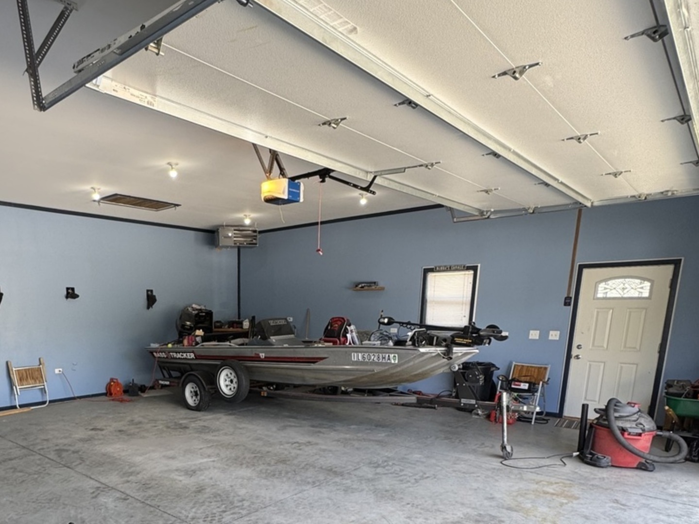 302 East Harrison Street Ransom, IL 60470 - Photo 17 of 19 a living room with furniture