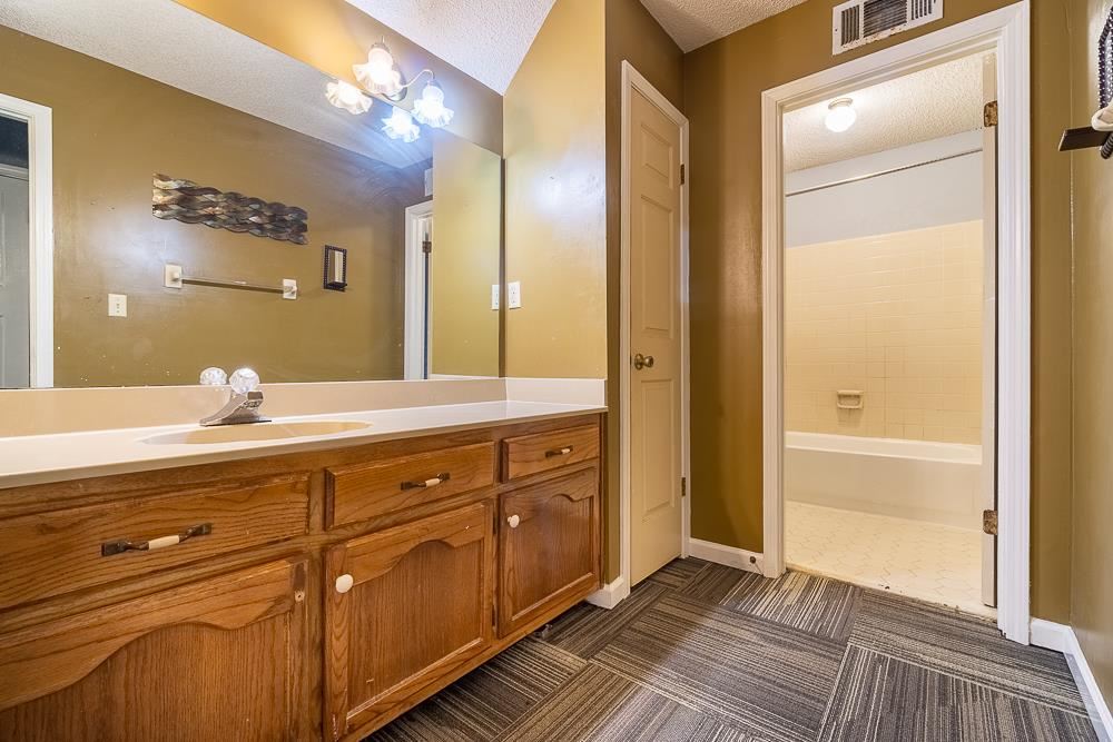 6761 Castlegate Lane Memphis, TN 38141 - Photo 23 of 25