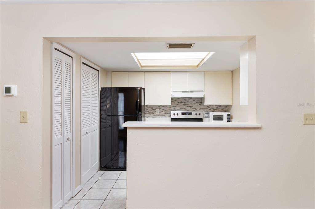 5721 Southwest 10th Place Gainesville, FL 32607 - Photo 6 of 45 Gallery Image 6