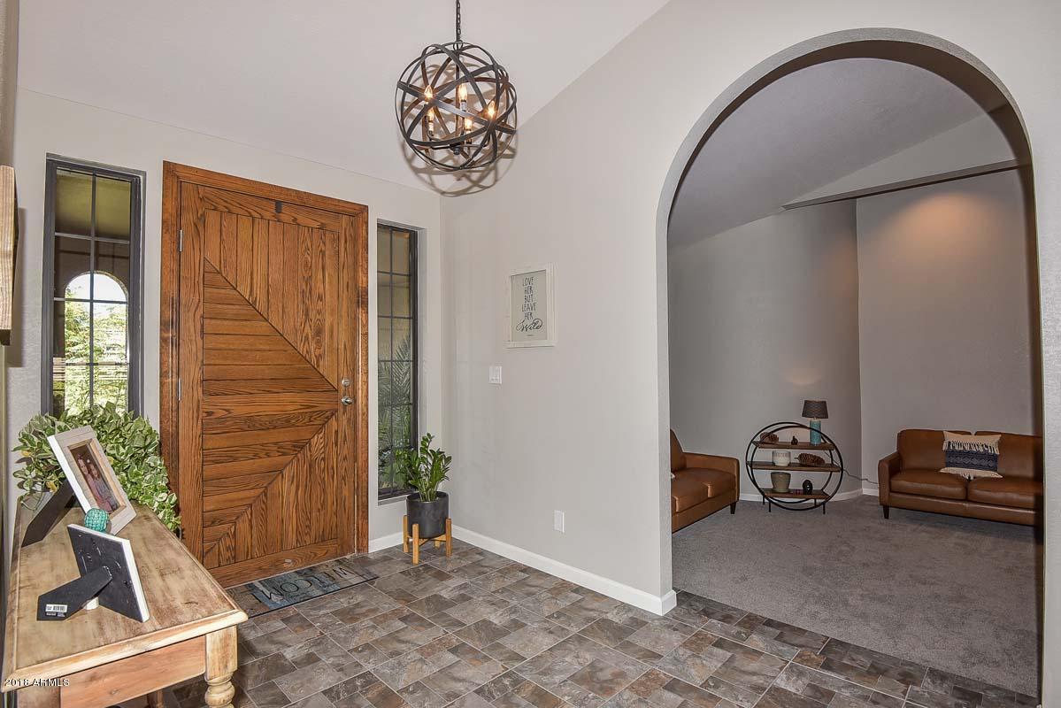 2335 East Mountain View Road Phoenix, AZ 85028 - Photo 15 of 43 Foyer