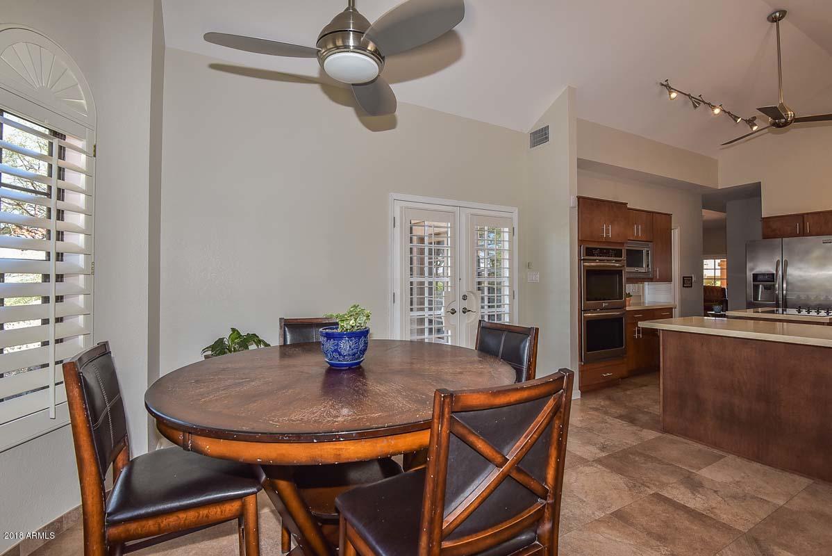 2335 East Mountain View Road Phoenix, AZ 85028 - Photo 17 of 43 Breakfast Room2