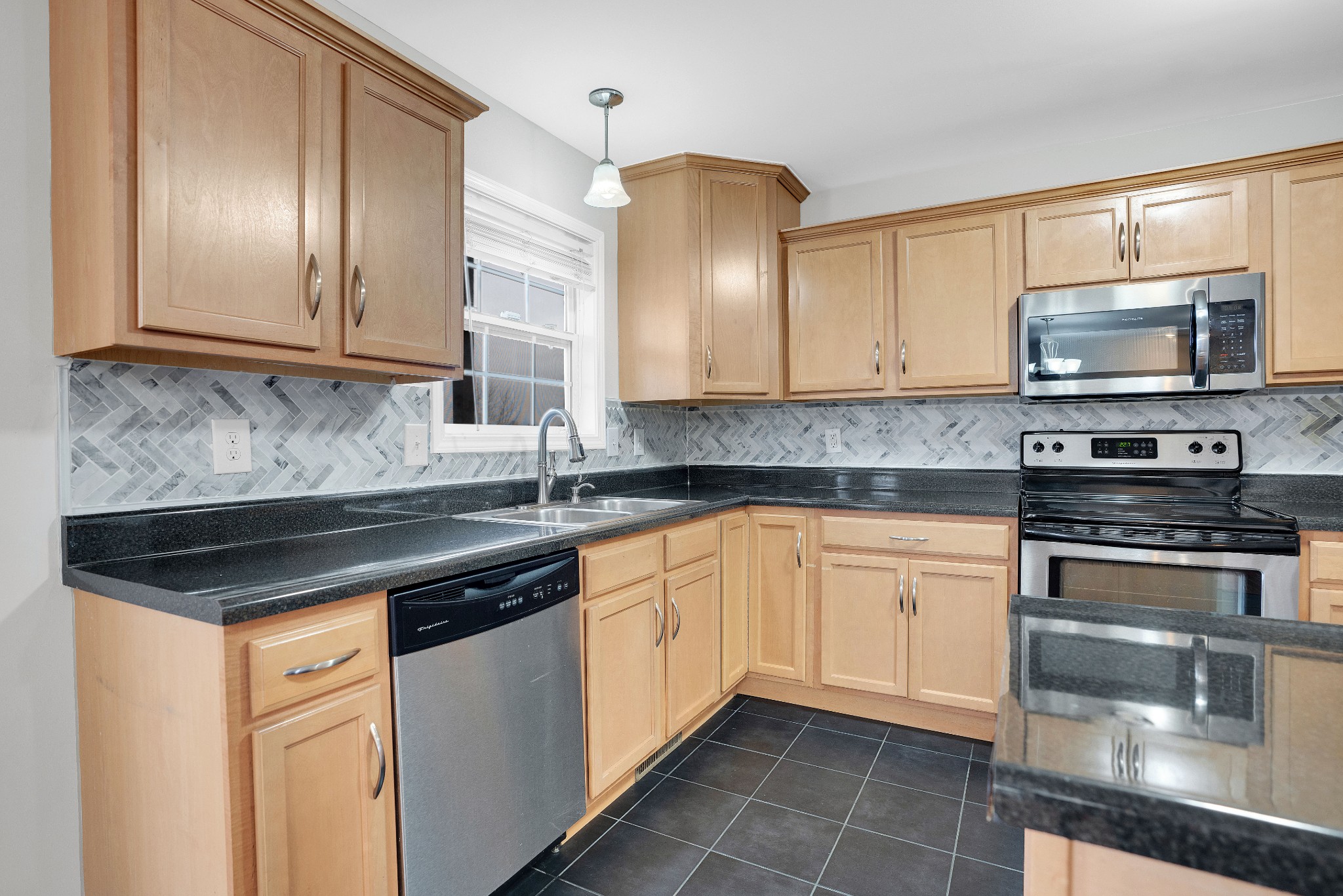 1377 Francesca Drive Clarksville, TN 37042 - Photo 10 of 29