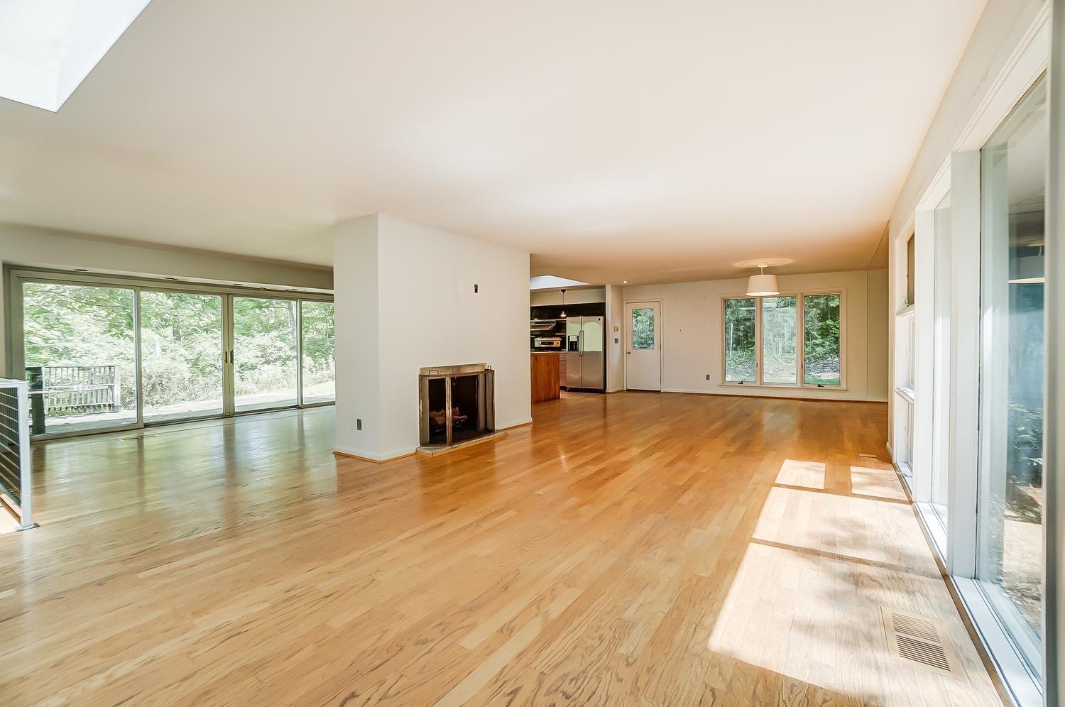 5905 Sentinel Ridge Lane Cincinnati, OH 45243 - Photo 5 of 38