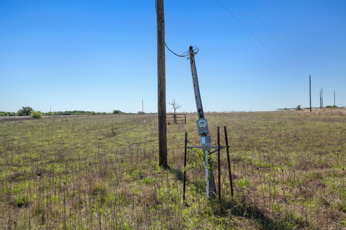 211 County Road 211 Bertram, TX 78605 - Photo 22 of 27 a view of a ocean with a mountain