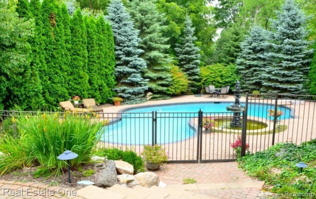 1686 Apple Ridge Court Rochester Hills, MI 48306 - Photo 6 of 66