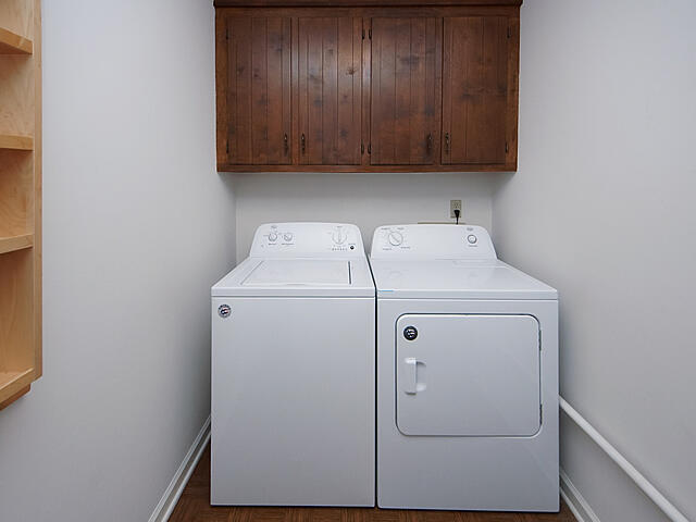 201 Turtle Cove Road Summerville, SC 29485 - Photo 19 of 44 Laundry with cabinets