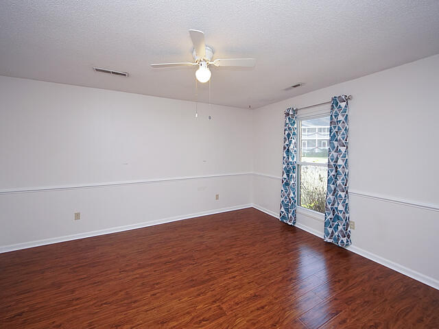 201 Turtle Cove Road Summerville, SC 29485 - Photo 20 of 44 Spacious Master Bedroom