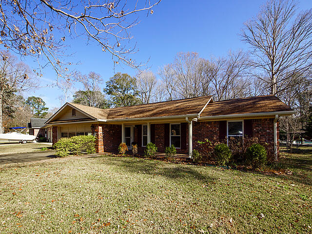 201 Turtle Cove Road Summerville, SC 29485 - Photo 41 of 44 Large lot