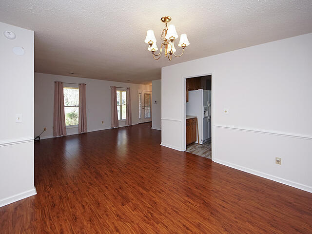 201 Turtle Cove Road Summerville, SC 29485 - Photo 8 of 44 Great space