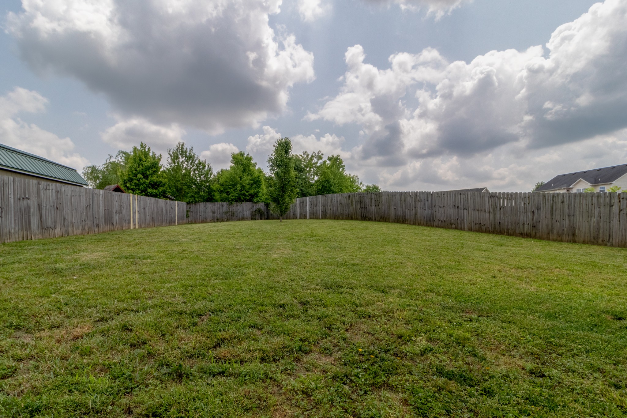 1957 Patton Road Clarksville, TN 37042 - Photo 21 of 25 Gallery Image 21