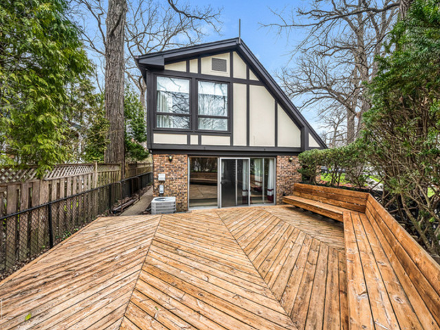 130 Prairie Avenue Wilmette, IL 60091 - Photo 3 of 24