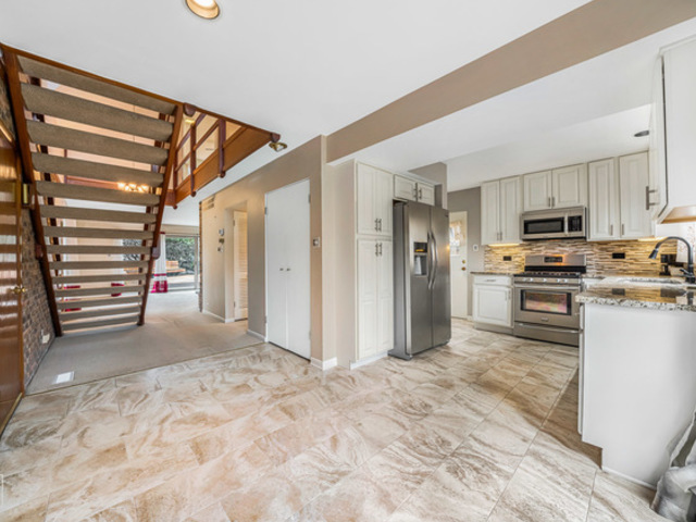 130 Prairie Avenue Wilmette, IL 60091 - Photo 7 of 24
