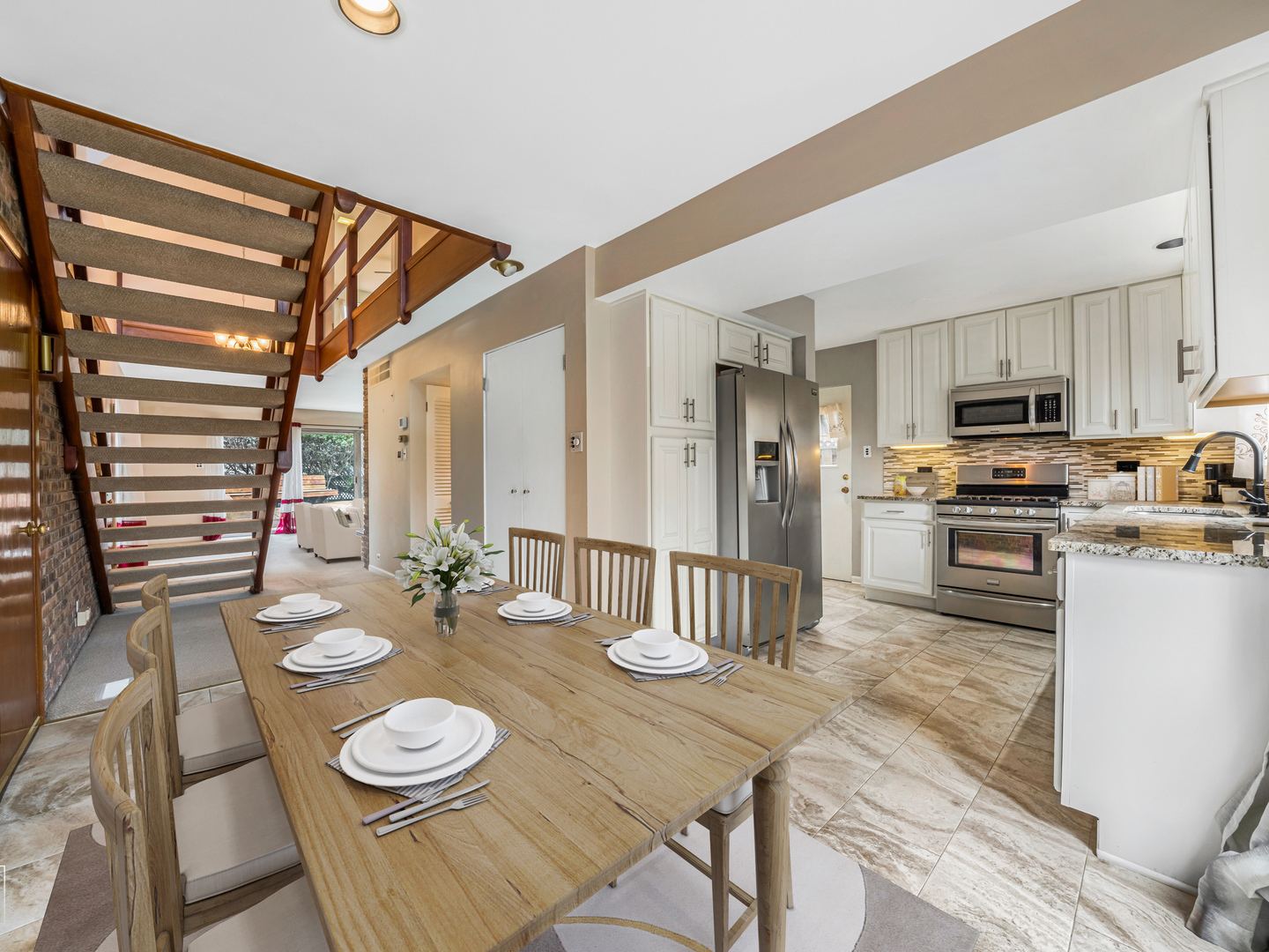 130 Prairie Avenue Wilmette, IL 60091 - Photo 8 of 24
