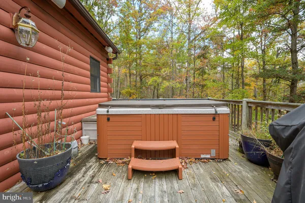 $585,000 | 456 Parkside Terrace, Berkeley Springs, WV 25411
