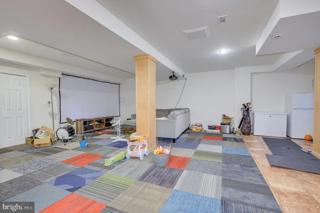 $585,000 | 456 Parkside Terrace, Berkeley Springs, WV 25411