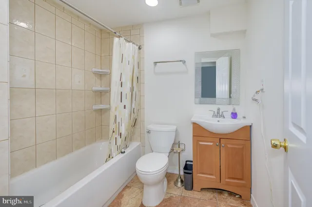 $585,000 | 456 Parkside Terrace, Berkeley Springs, WV 25411