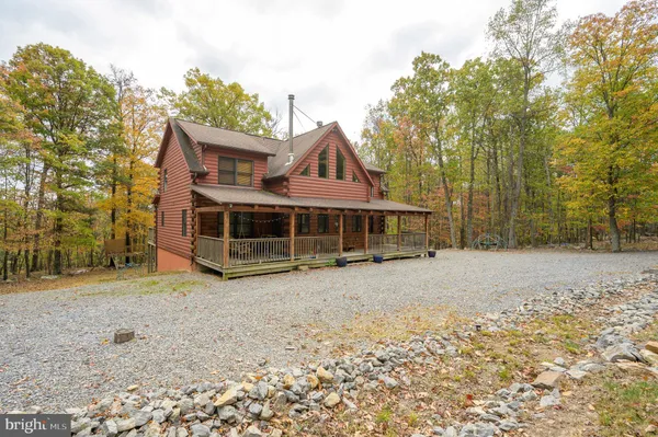 $585,000 | 456 Parkside Terrace, Berkeley Springs, WV 25411