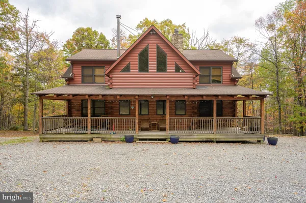 $585,000 | 456 Parkside Terrace, Berkeley Springs, WV 25411