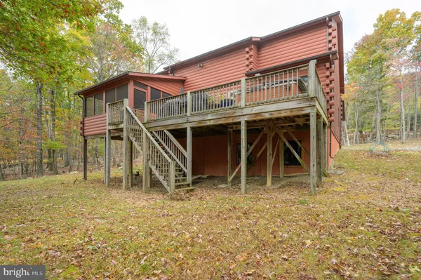 $585,000 | 456 Parkside Terrace, Berkeley Springs, WV 25411