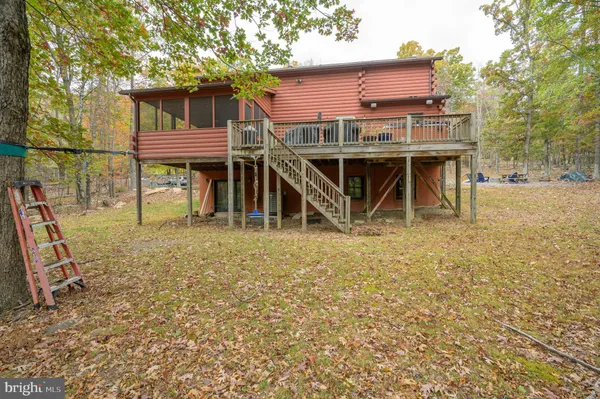 $585,000 | 456 Parkside Terrace, Berkeley Springs, WV 25411