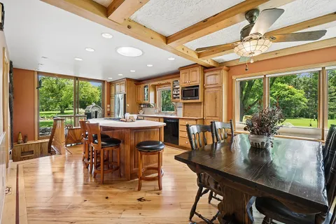 $700,000 | 9461 River Road, Pleasant Prairie, WI 53158