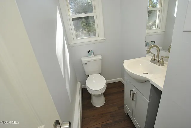 $2,400 | 49 Delafield Drive, Colonie, NY 12205