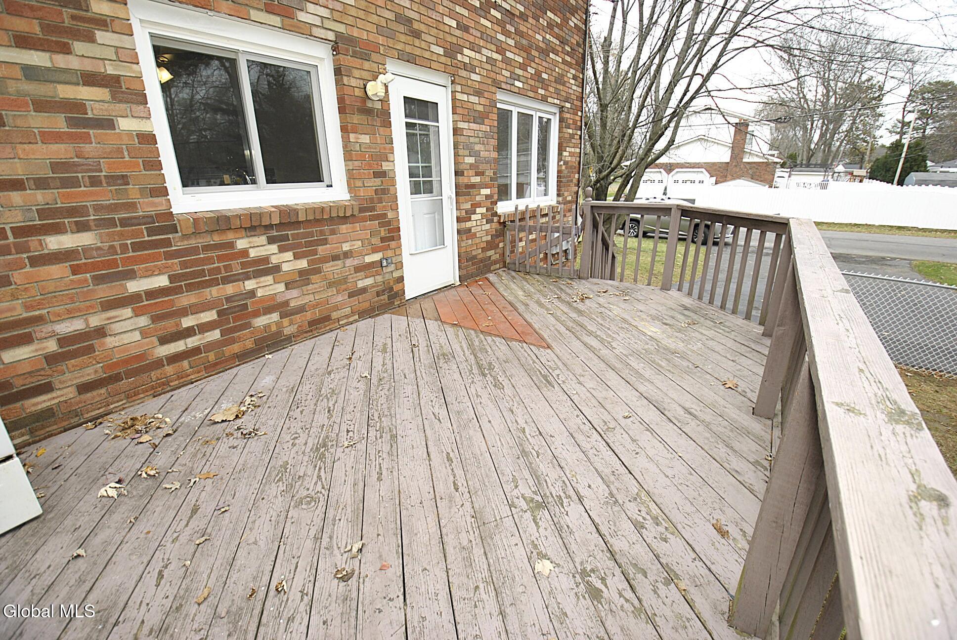 49 Delafield Drive Colonie, NY 12205 - Photo 26 of 29 _DSC0027