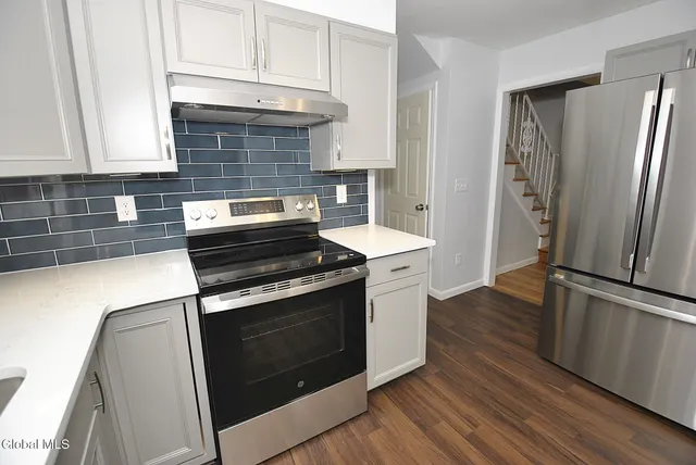 $2,400 | 49 Delafield Drive, Colonie, NY 12205