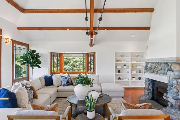 $3,995,000 | 176 Highland Avenue, San Rafael, CA 94901
