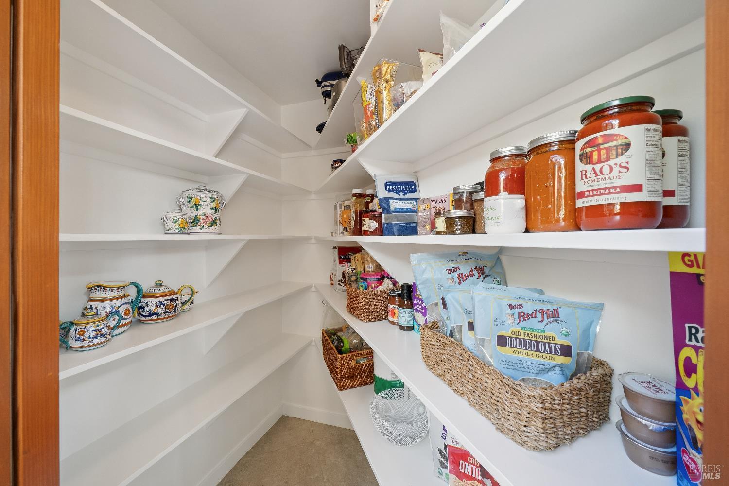 176 Highland Avenue San Rafael, CA 94901 - Photo 27 of 68