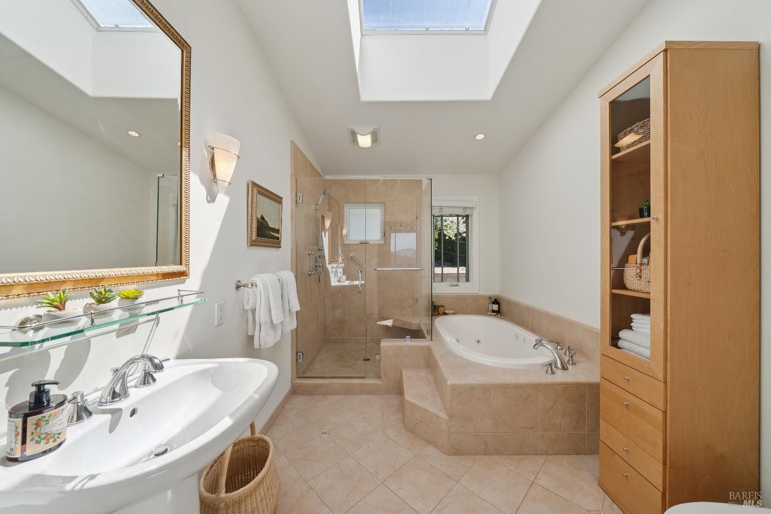 176 Highland Avenue San Rafael, CA 94901 - Photo 41 of 68