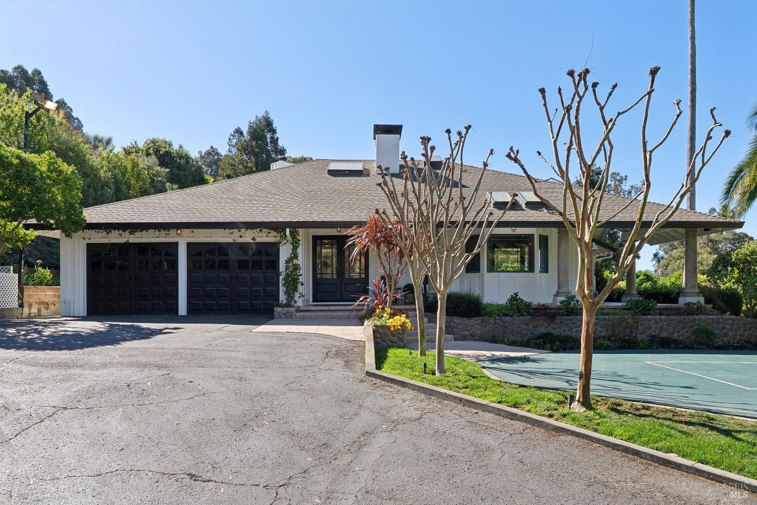 176 Highland Avenue San Rafael, CA 94901 - Photo 8 of 68